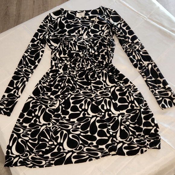 An Original Milly Black/White Jersey Knit Surplice Dress small - Picture 2 of 10